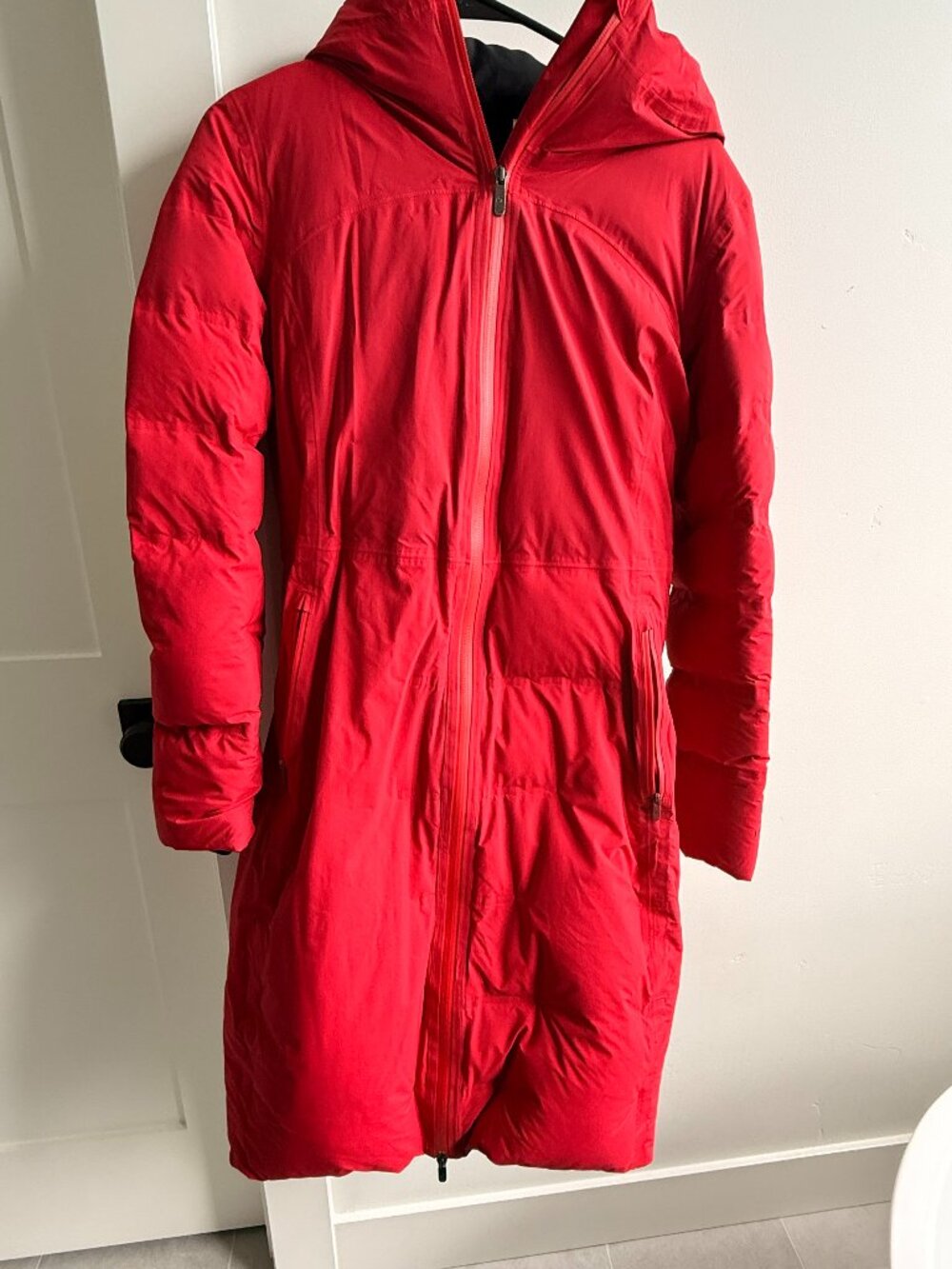 Lululemon Goose Down Hooded Long Parka Jacket Size 8
